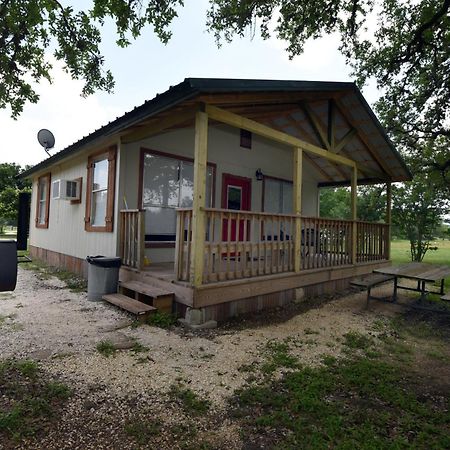 River Bluff Cabins Rio Frio Exterior photo