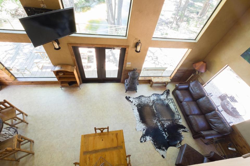 River Bluff Cabins Rio Frio Room photo