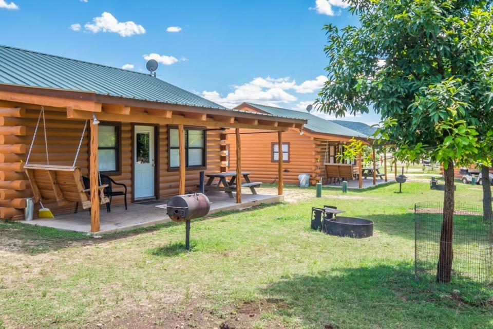 River Bluff Cabins Rio Frio Exterior photo